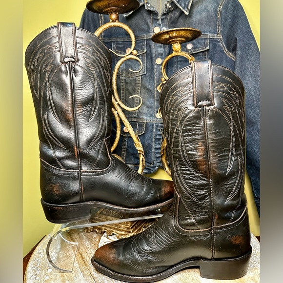 EUC Frye “Billy” Pull-on. RARE and Retired. Black Leather Brown Patina. Size 7 - Picture 7 of 14